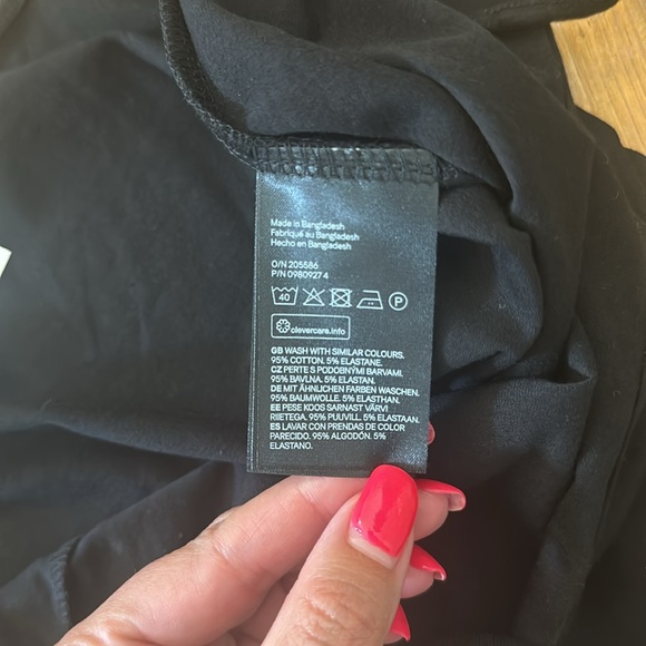 *last chance!!* Divided H&M | Women’s black cami crop top - Picture 7 of 7